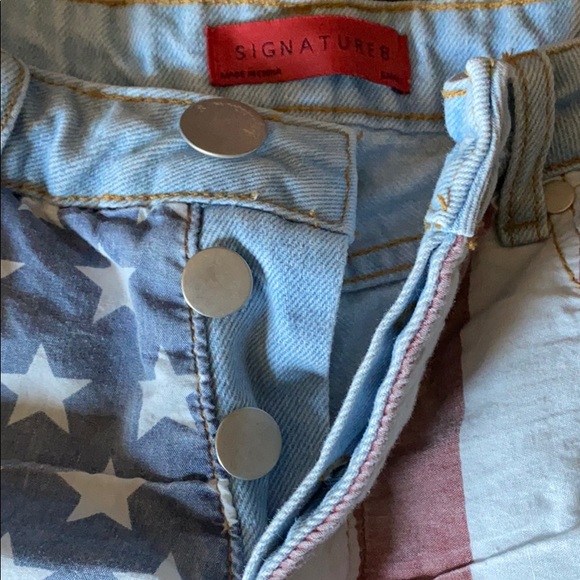 American Flag Shorts - Picture 3 of 3